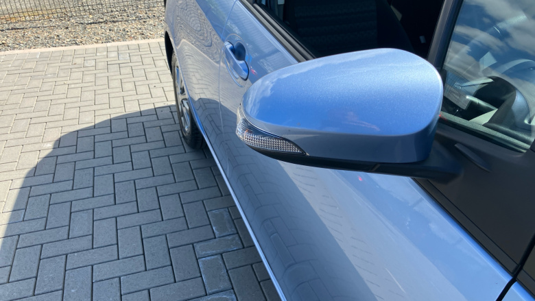 Toyota Yaris 1.33 VVT-i Icon 5dr Petrol Hatchback